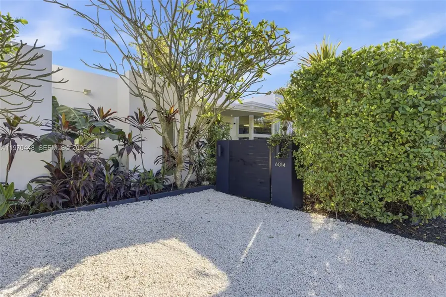 6014 SW 22nd St, Miami, FL 33155 - #2