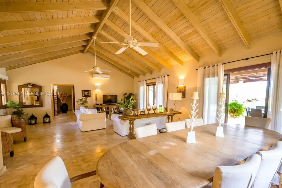 Los Robles 8, La Estancia Golf Resort, Channel Islands Beach, OS  - #3