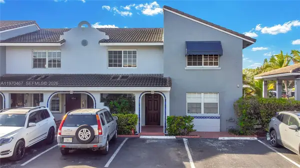 7020 NW 173rd Dr #505, Hialeah, FL 33015