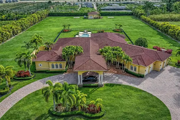 14901 SW 179 Av, Miami, FL 33196