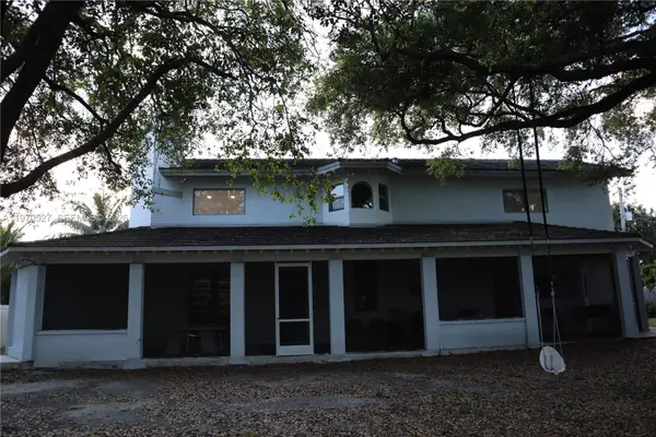 937 NE 171st St, Miami, FL 33162