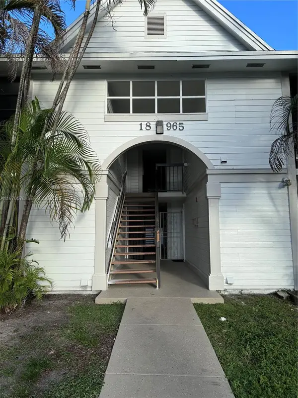 18965 NW 62nd Ave #105, Hialeah, FL 33015