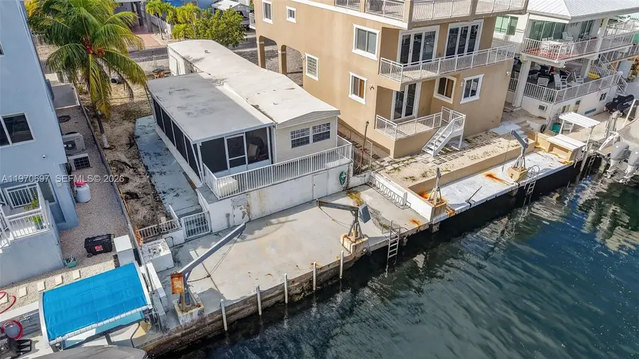 261 Burgundy Dr, Tavernier, FL 33070 - #3