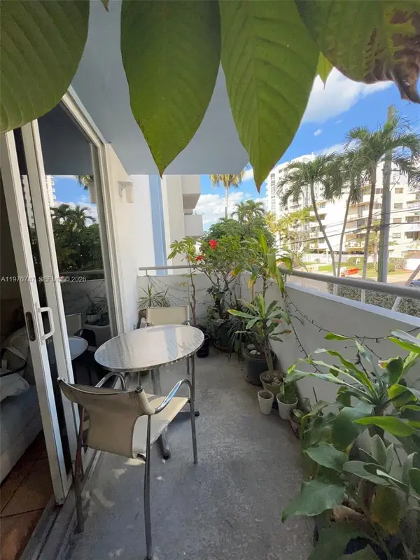 1658 Bay Rd #203, Miami Beach, FL 33139