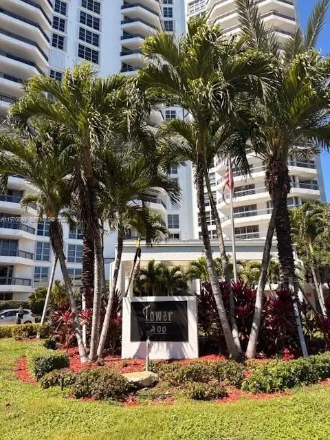 3500 Mystic Pointe Dr #302, Aventura, FL 33180