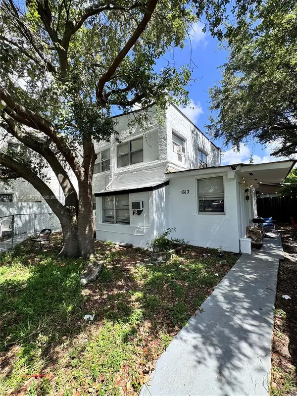 1613-1615 NW 45th St, Miami, FL 33142