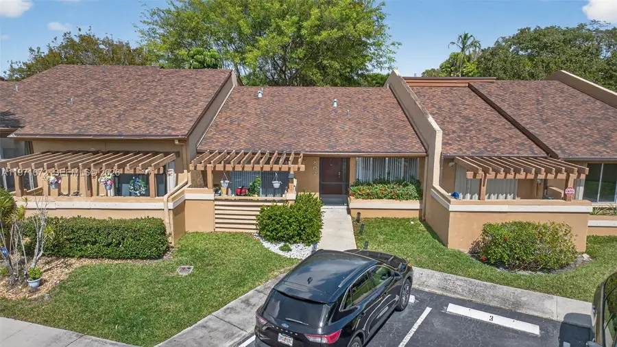 802 NW 79th Ter, Plantation, FL 33324 - #2