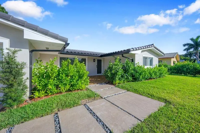 1810 SW 6th Ave, Pompano Beach, FL 33060 - #2