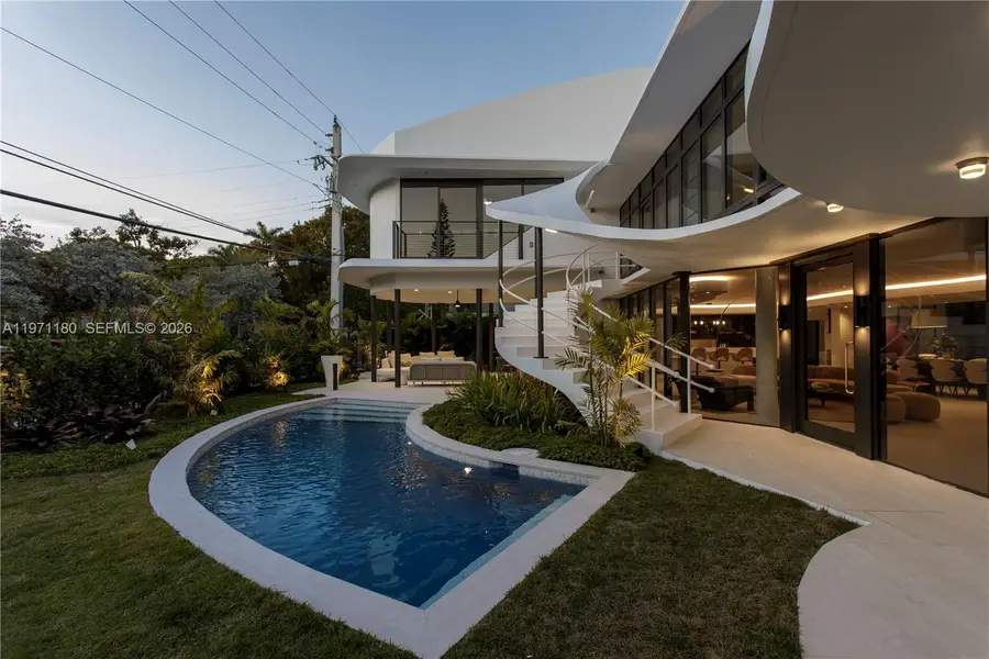 5261 NE 5th Ave, Miami, FL 33137 - #2