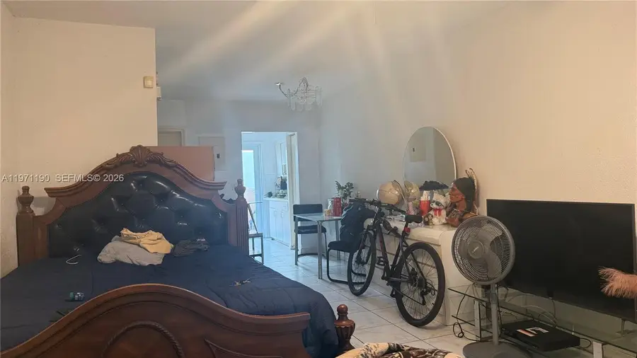 549 Meridian Ave #5, Miami Beach, FL 33139 - #3