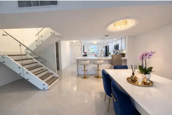 2308 NE 7th St #29, Hallandale Beach, FL 33009