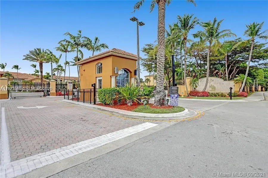 9640 NW 2nd St #5-105, Pembroke Pines, FL 33024 - #3