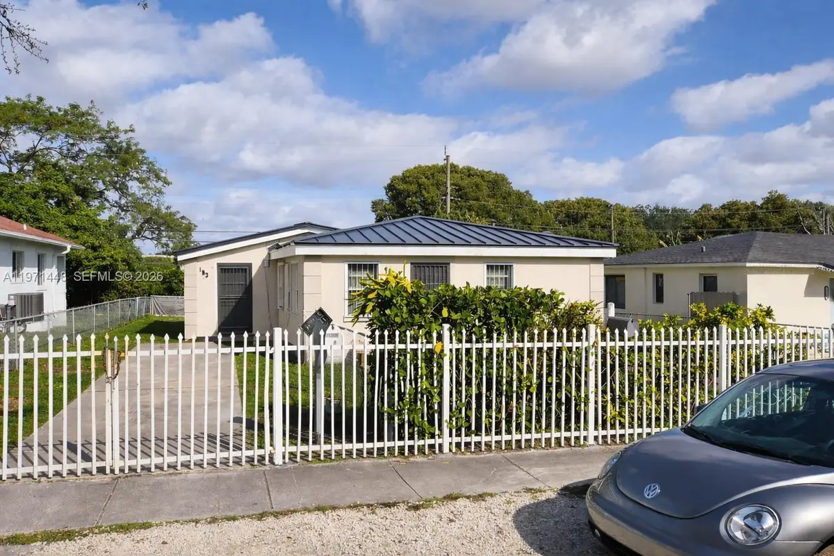 1827 NW 74th Ter, Miami, FL 33147 - #1