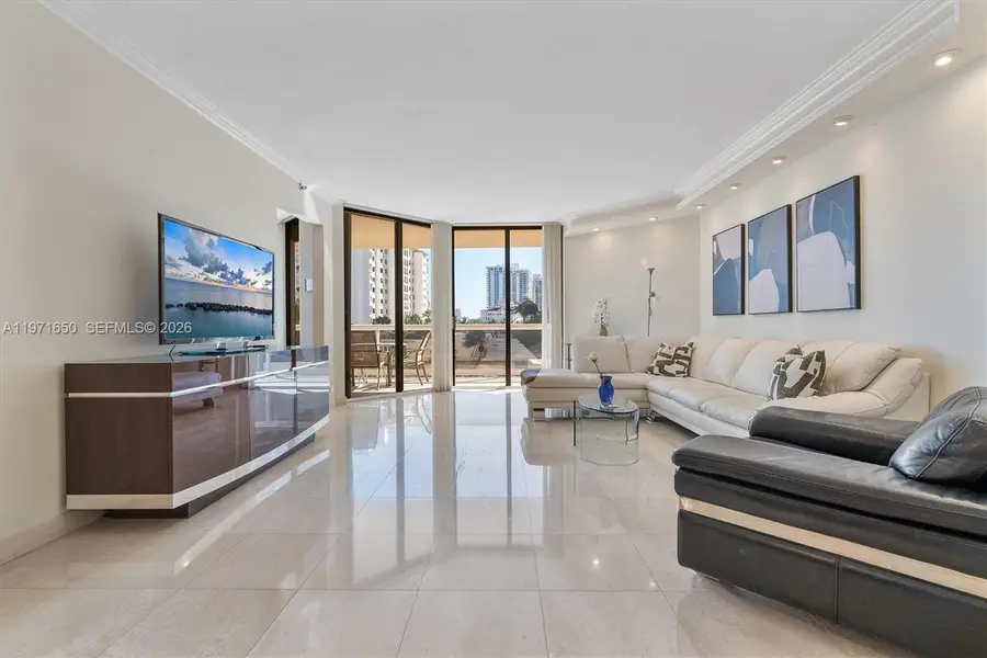 20191 E Country Club Dr #510, Aventura, FL 33180 - #3