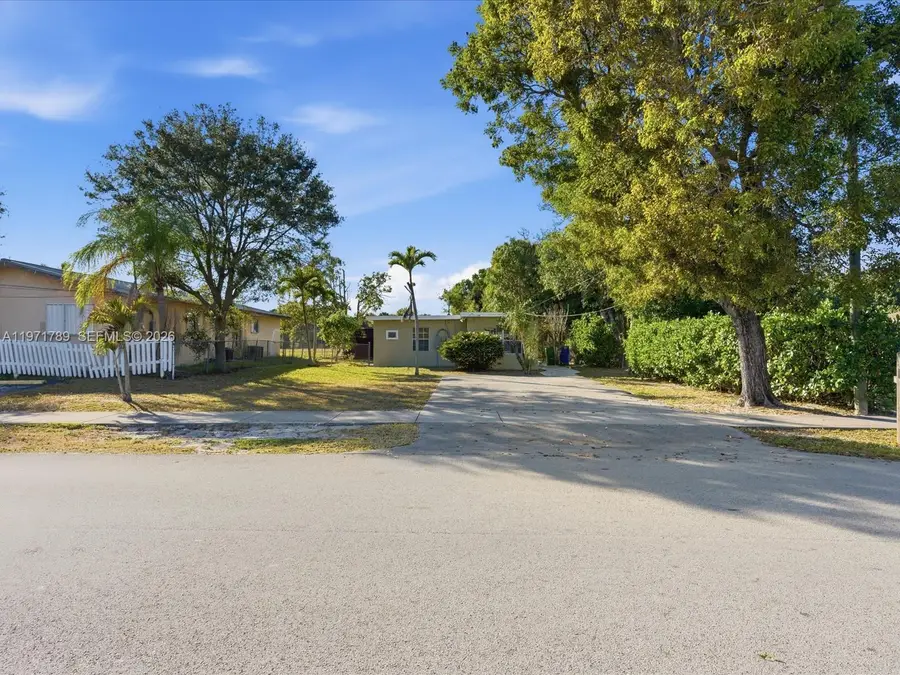 1561 SW 44th Ter, Fort Lauderdale, FL 33317 - #3