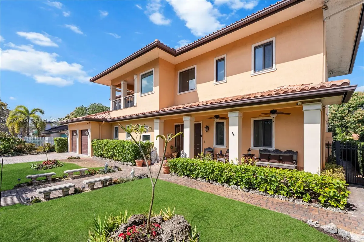 4251 SW 11th St, Miami, FL 33134 - #1