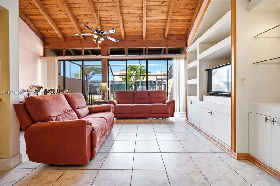 12399 NW 11th St, Pembroke Pines, FL 33026 - #2