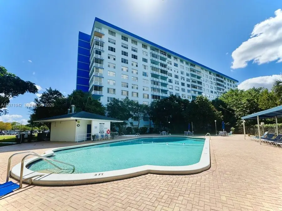 4001 Hillcrest Dr #909, Hollywood, FL 33021 - #2