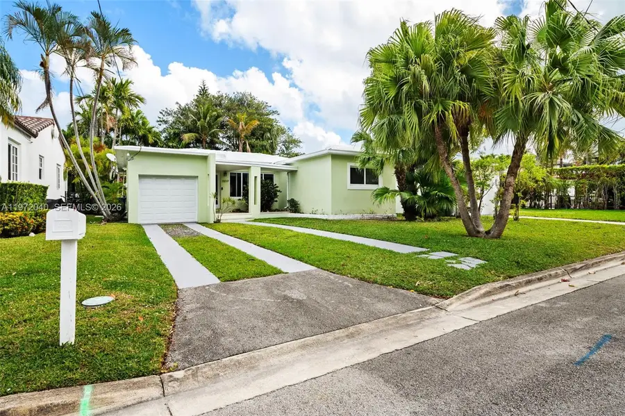 8819 Hawthorne Ave, Surfside, FL 33154 - #2