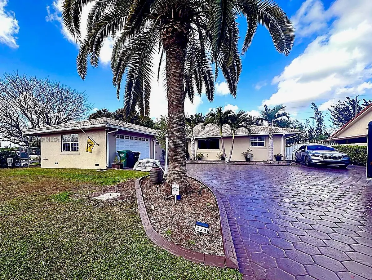 530 SW 136th Pl, Miami, FL 33184 - #1