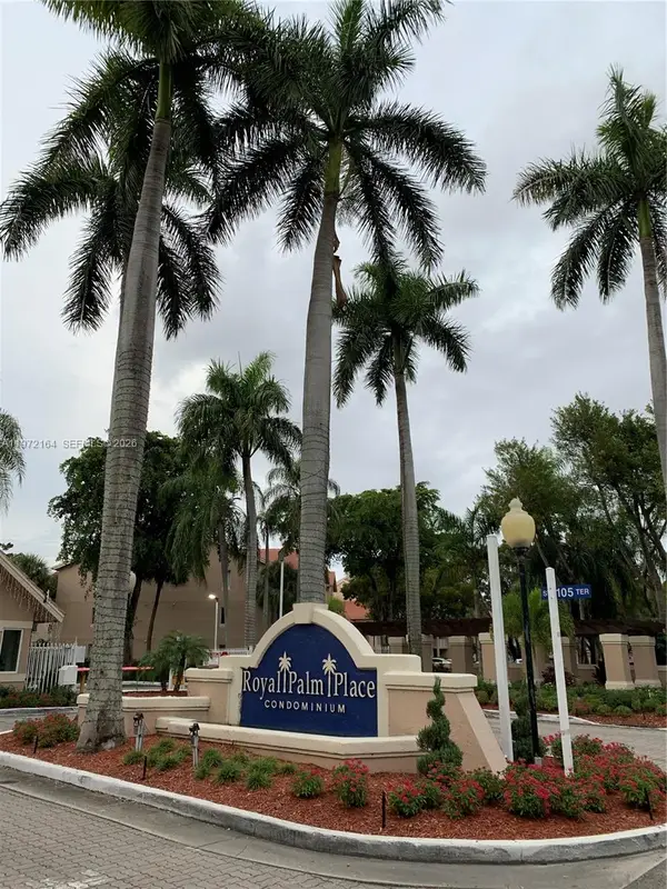 Address Withheld By Seller, Miami, FL 33196