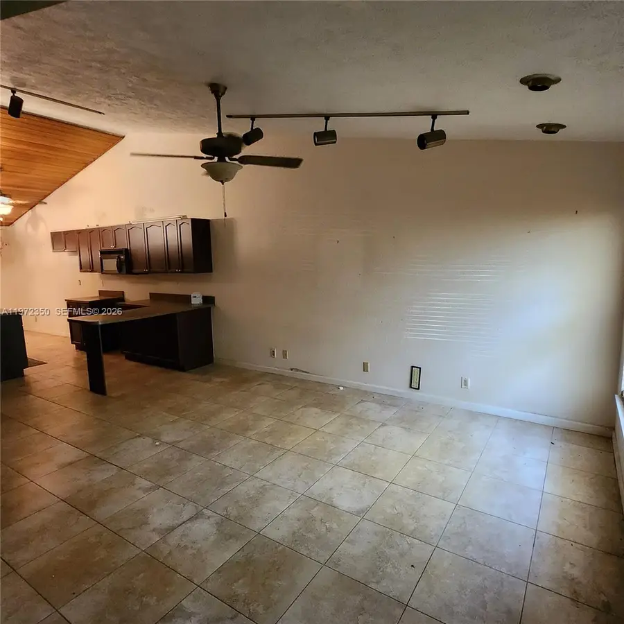 1227 Hyacinth Pl, Wellington, FL 33414 - #3