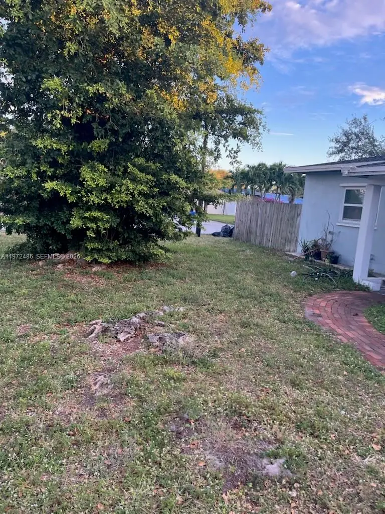 840 NE 32nd Ct, Pompano Beach, FL 33064 - #2