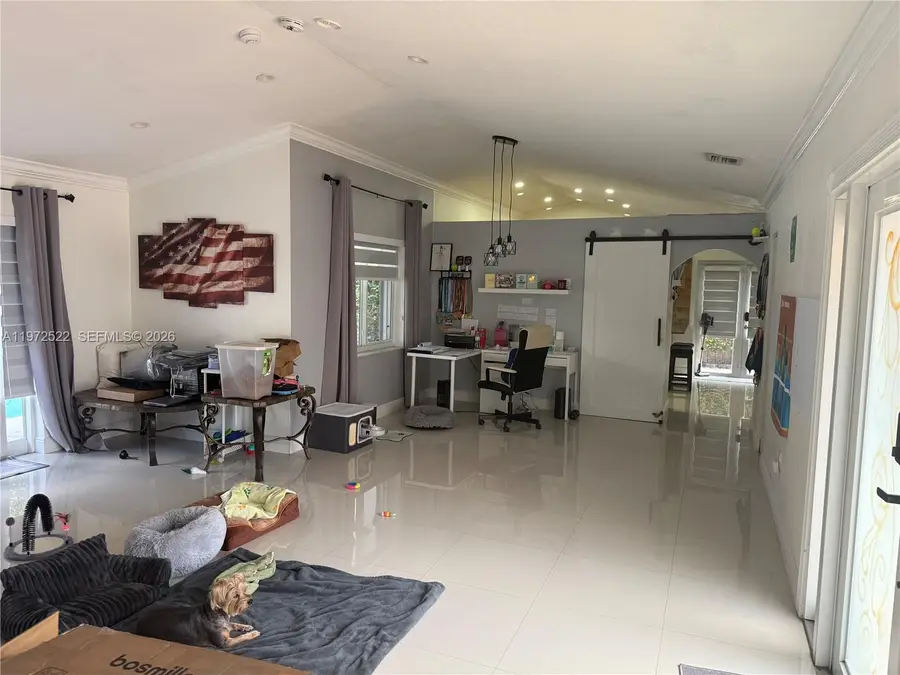 19633 NW 62nd Pl, Country Club, FL 33015 - #3