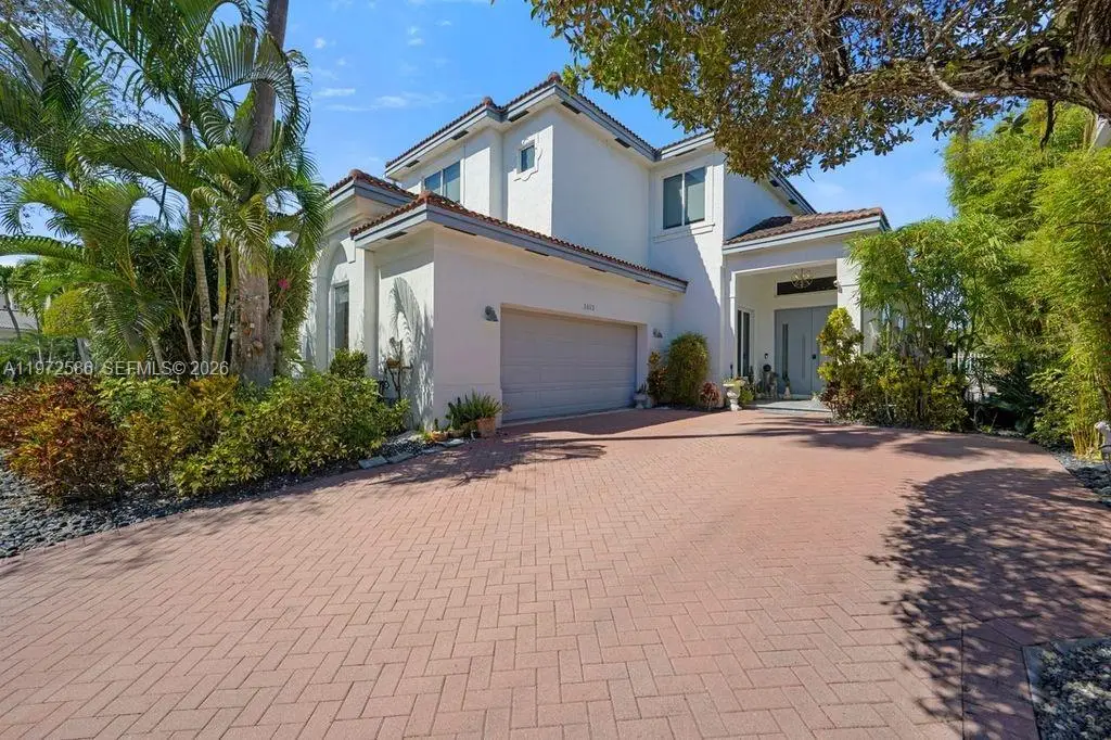 1615 NE 196th St, Miami, FL 33179 - #1