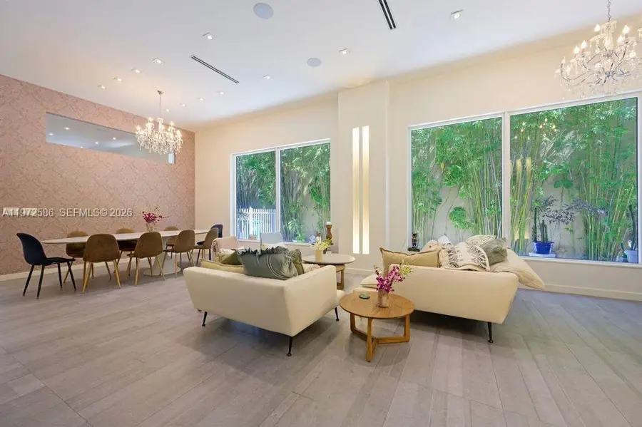 1615 NE 196th St, Miami, FL 33179 - #2