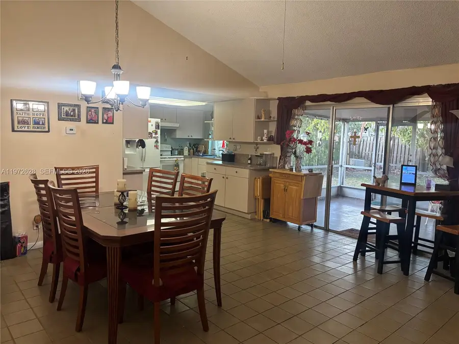 11055 NW 27th Pl, Sunrise, FL 33322 - #3