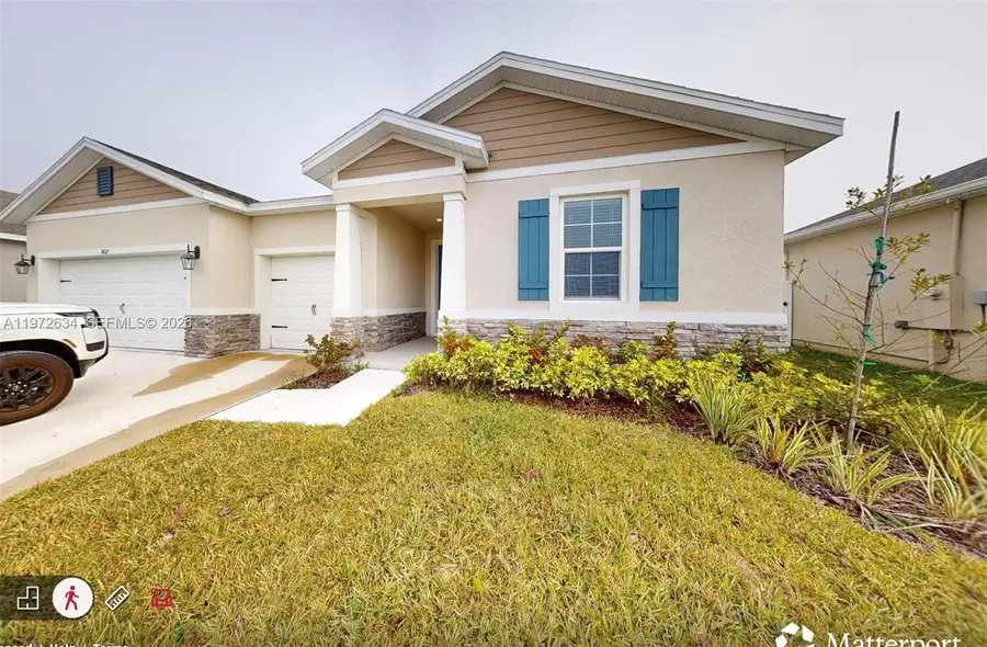 1817 Walnut Creek Dr, Kissimmee, FL 34744 - #2