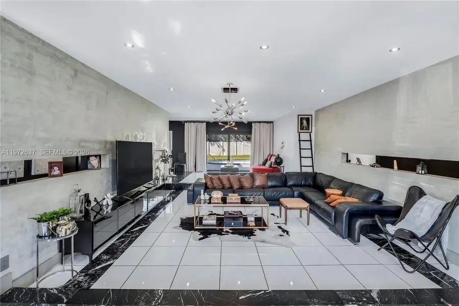 20220 Highland Lakes Blvd, Miami, FL 33179 - #2