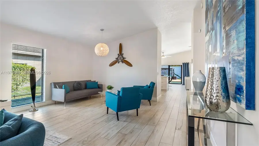 9986 NW 52nd St, Sunrise, FL 33351 - #3