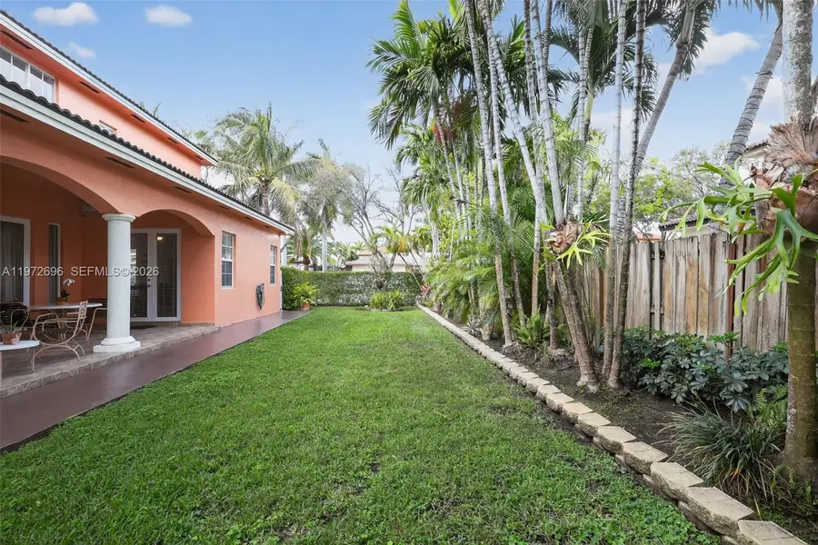 16613 NW 77th Path, Miami Lakes, FL 33016 - #2