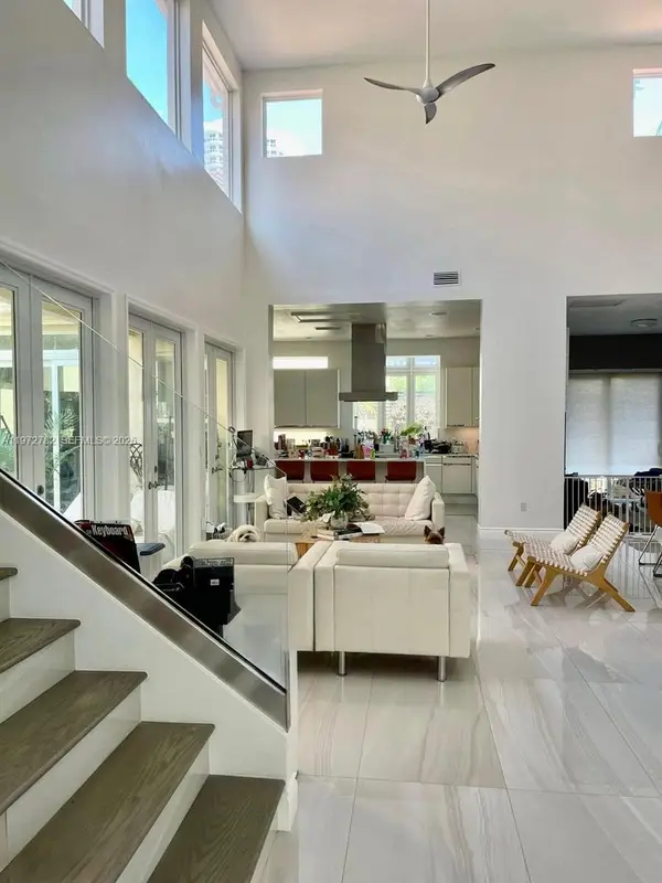 20815 NE 37th Ct, Aventura, FL 33180