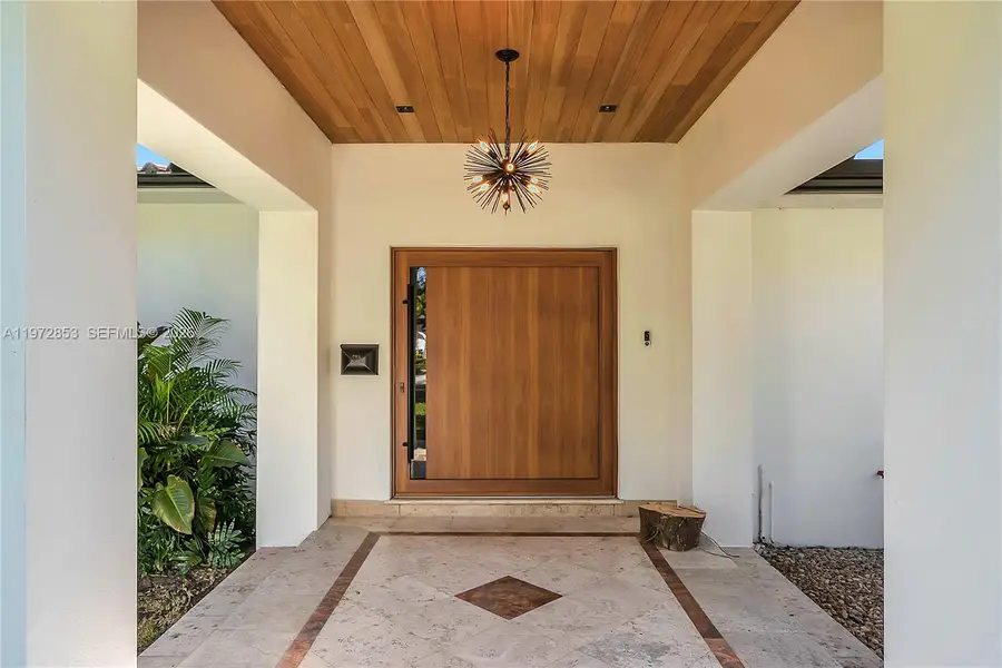 1424 Algardi Ave, Coral Gables, FL 33146 - #2