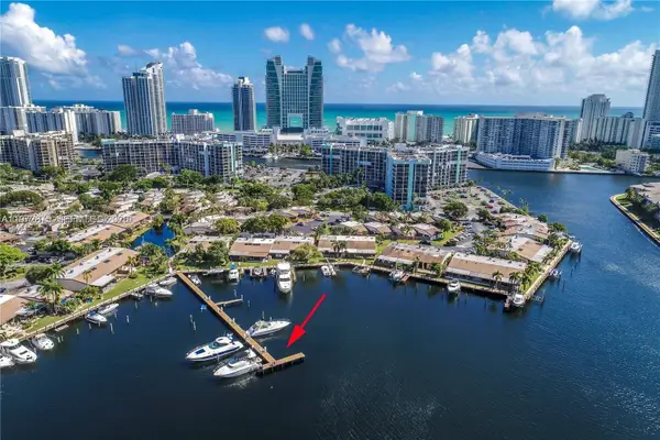 2731 S Parkview Dr, Hallandale Beach, FL 33009