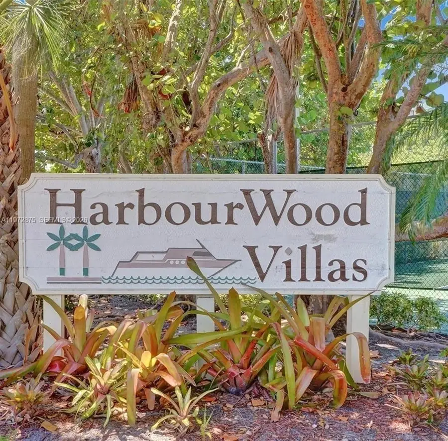 2731 S Parkview Dr, Hallandale Beach, FL 33009 - #2