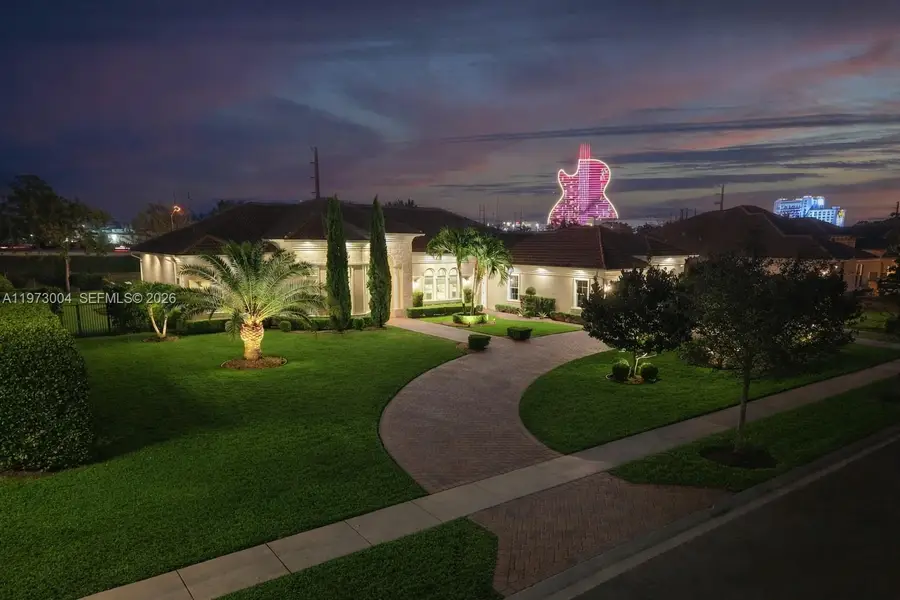 4950 E Sterling Ranch Cir, Davie, FL 33314 - #2