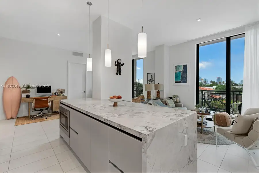 1030 15th St #PH3, Miami Beach, FL 33139 - #3