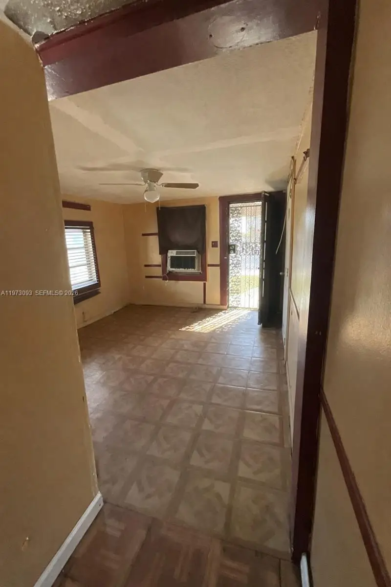 7464 NW 17th Ave, Miami, FL 33147 - #2
