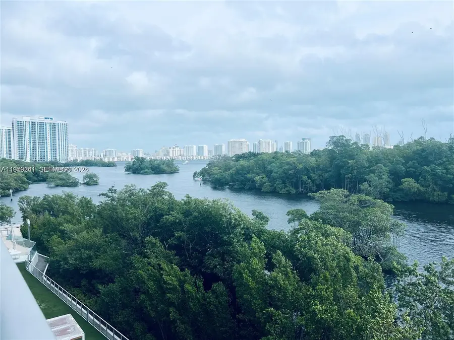 16385 Biscayne Blvd #421, North Miami Beach, FL 33160 - #3