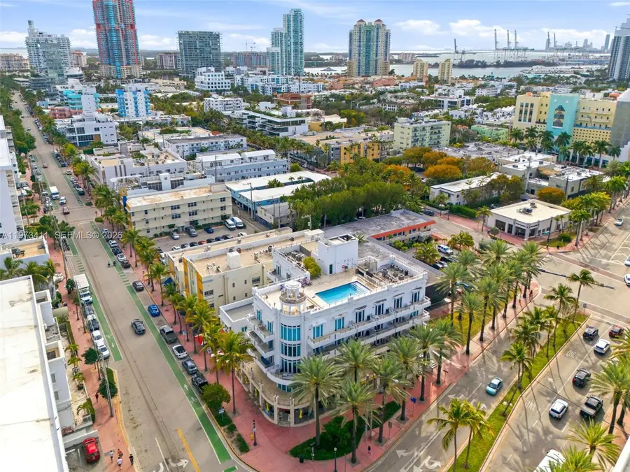 448 Ocean Dr #303, Miami Beach, FL 33139 - #2