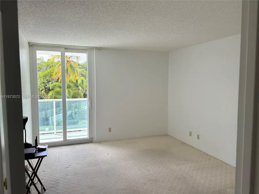 100 Bayview Dr #217, Sunny Isles Beach, FL 33160 - #3
