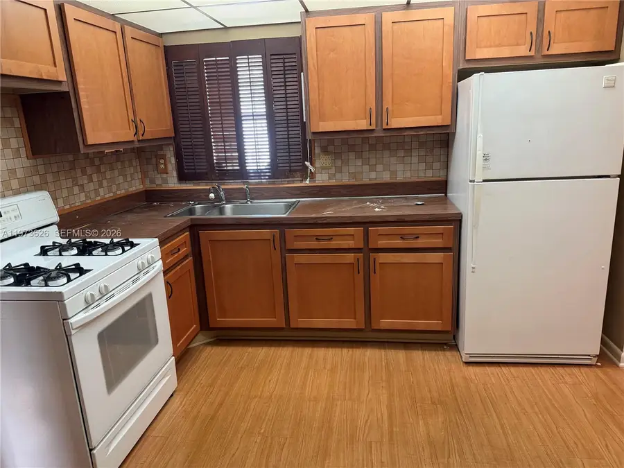 100 NE 212th Ter, Miami Gardens, FL 33179 - #2