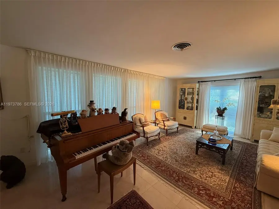 7010 SW 148th Ter, Palmetto Bay, FL 33158 - #3