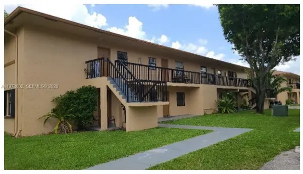 2540 W 67th Pl #202-28, Hialeah, FL 33016