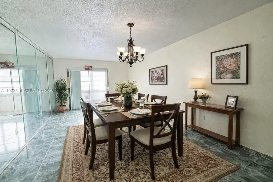 140 Royal Palm Rd #202, Hialeah Gardens, FL 33016 - #3