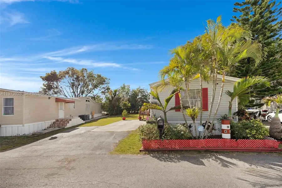 18706 SW 351st St, Homestead, FL 33034 - #2